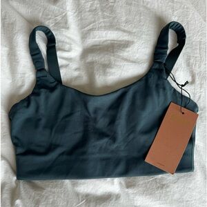NWT Girlfriend Collective Ellie clip nursing bra in moss size s